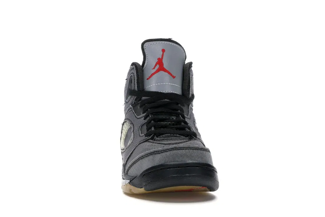 Детские кроссовки Lifestyle с принтом Jordan 5 Retro, Black/Muslin-Fire Red — фото 2