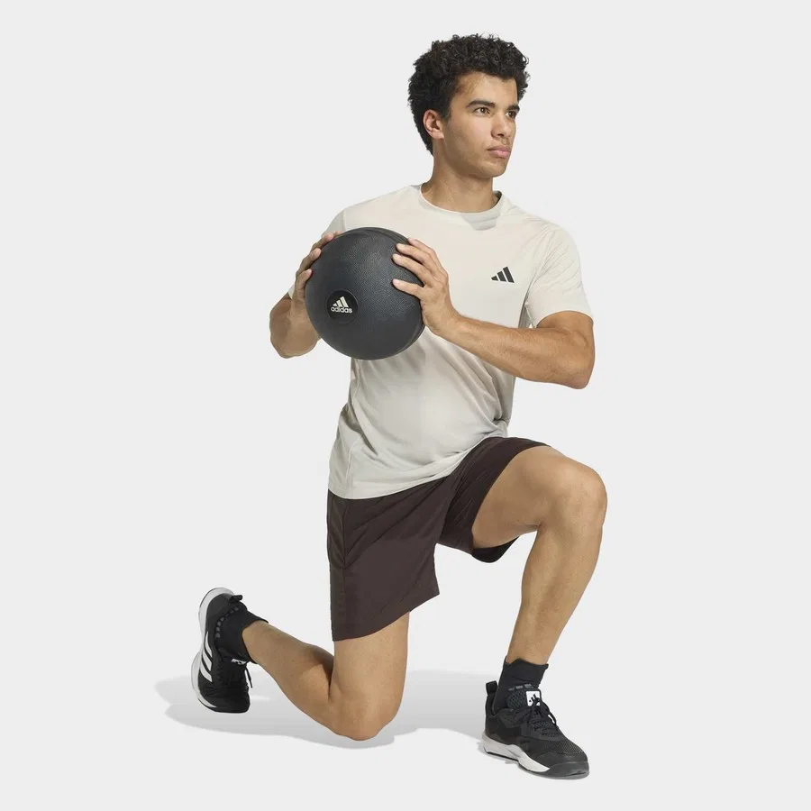 Шорты спортивные с принтом adidas Workout Essentials Base, Коричневый