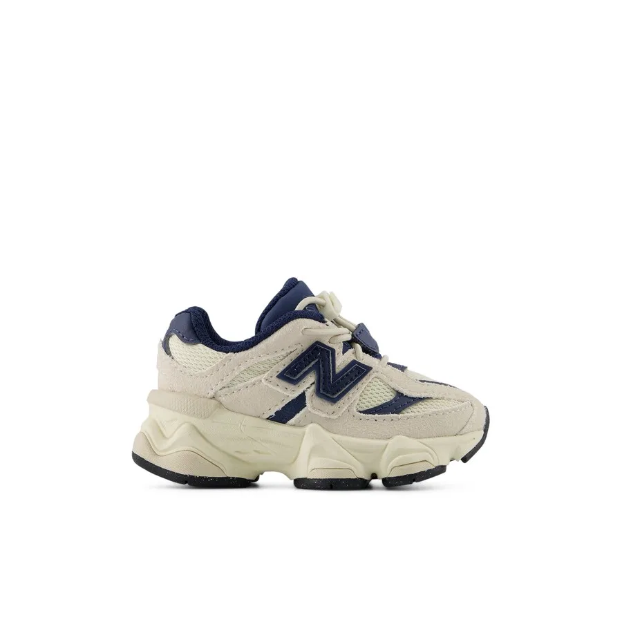 Кроссовки New Balance '9060 Bungee' бежевого цвета — фото 3