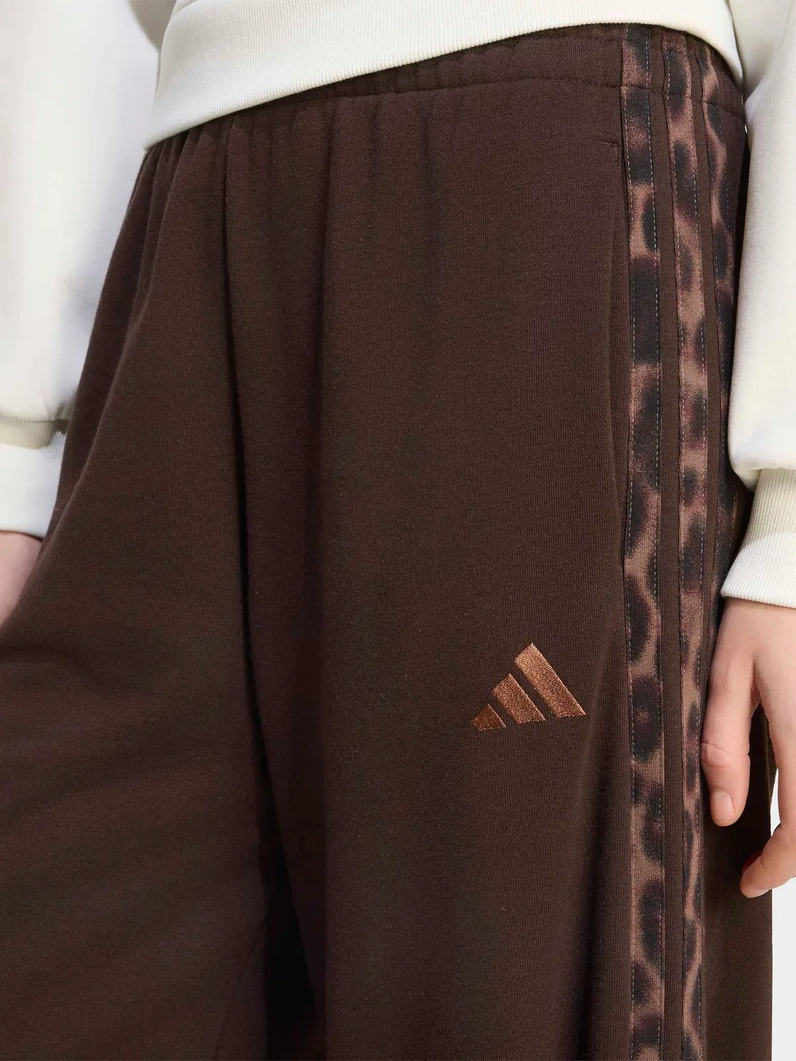 Джоггеры Animal Print 3-Stripes adidas, Animal — фото 4