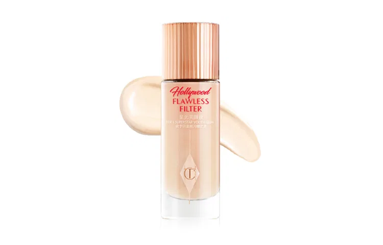 Женская тональная основа с сияющим фильтром Starlight Filter Charlotte Tilbury, #4.5 — фото 2