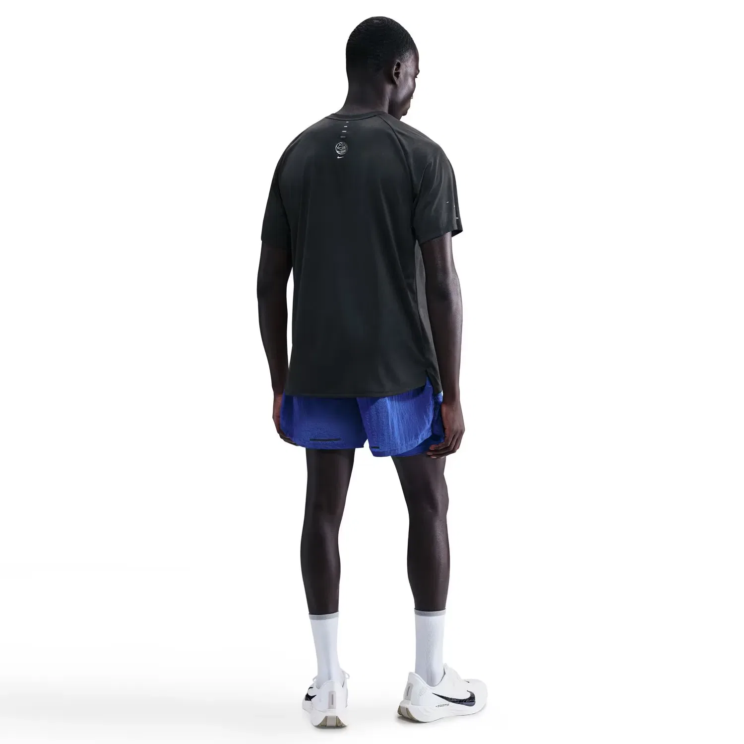 Мужская футболка с технологией Dri-FIT Stride Nike, Черный — фото 2