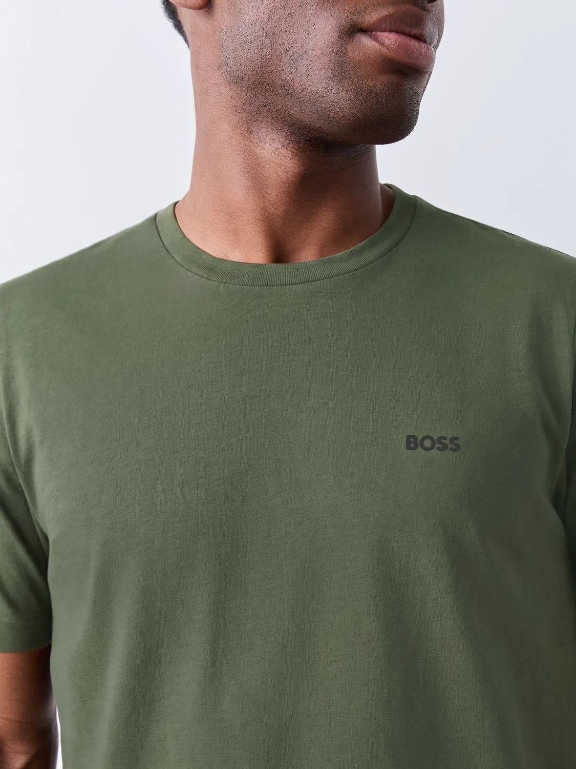 Зеленая футболка с логотипом BOSS Moss стандартного кроя — фото 3
