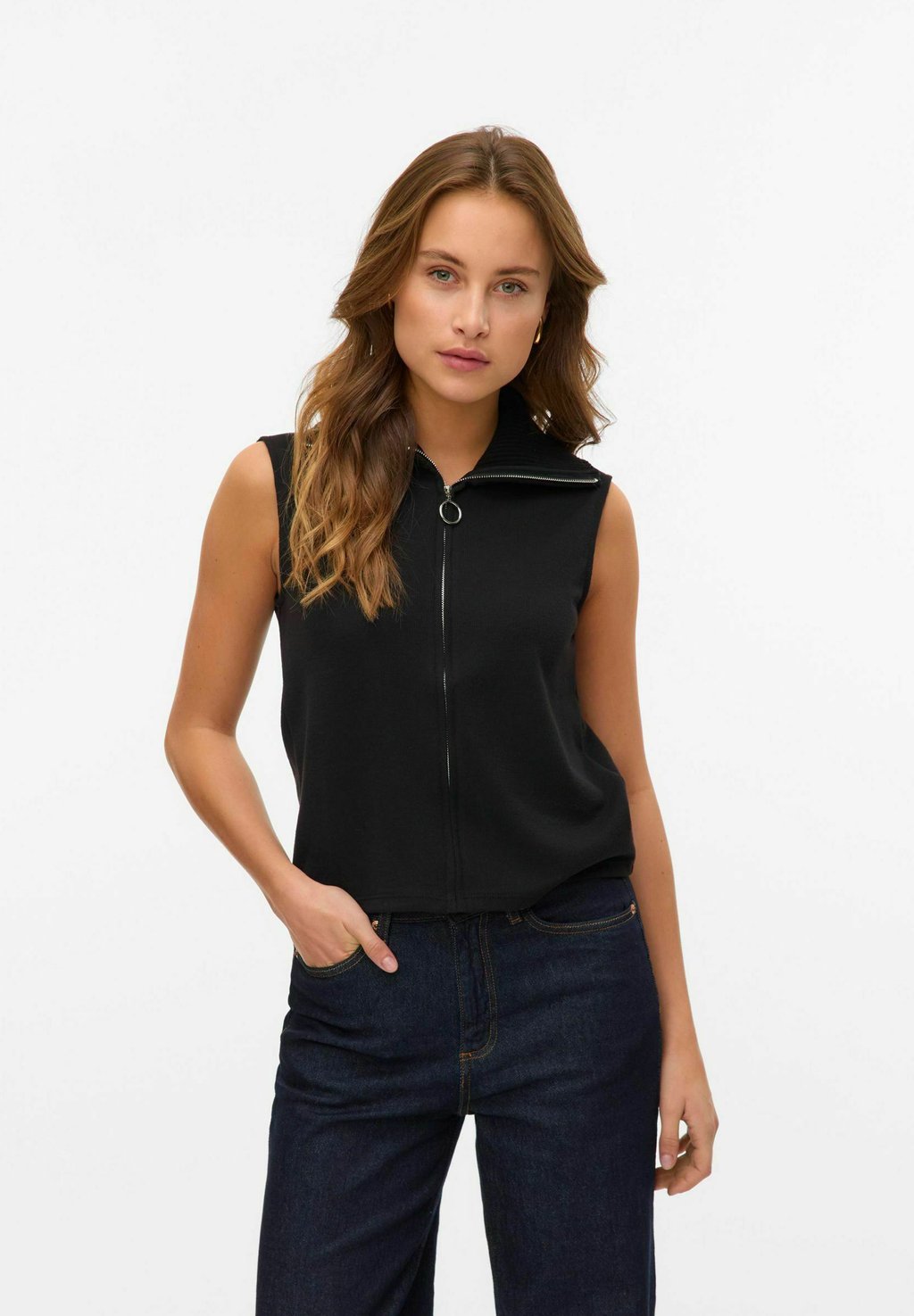 

Топ VMDAPHNE Vero Moda, черный