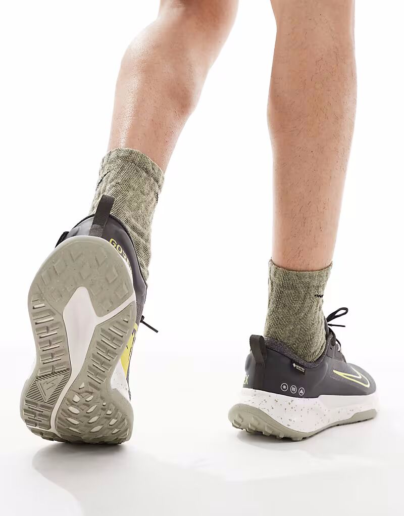 Кроссовки Nike Running Juniper Trail 2 Gore-TEX темно-серого цвета — фото 4