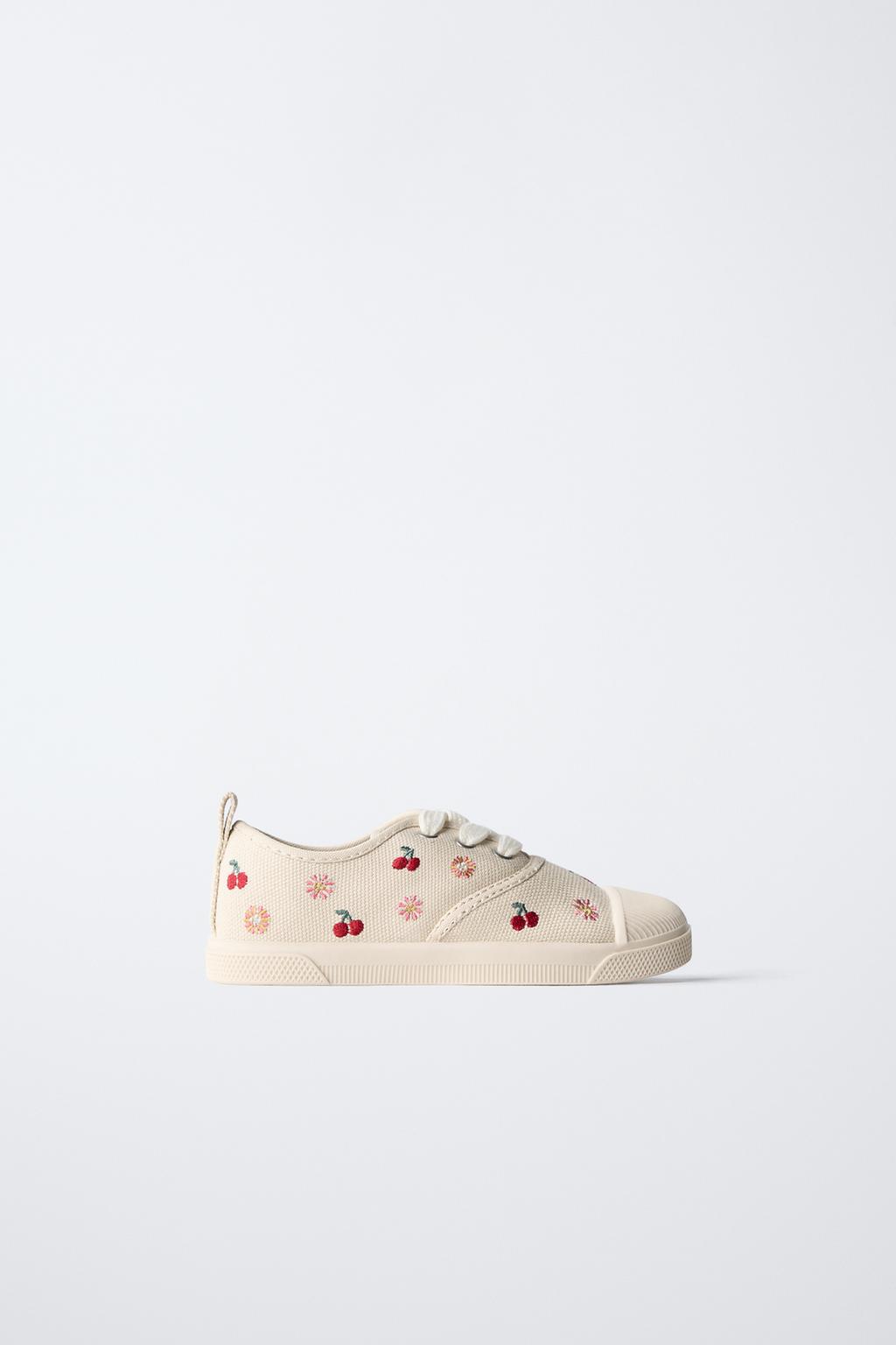 

Вышитые хлопок кроссовки ZARA, цвет Ecru White