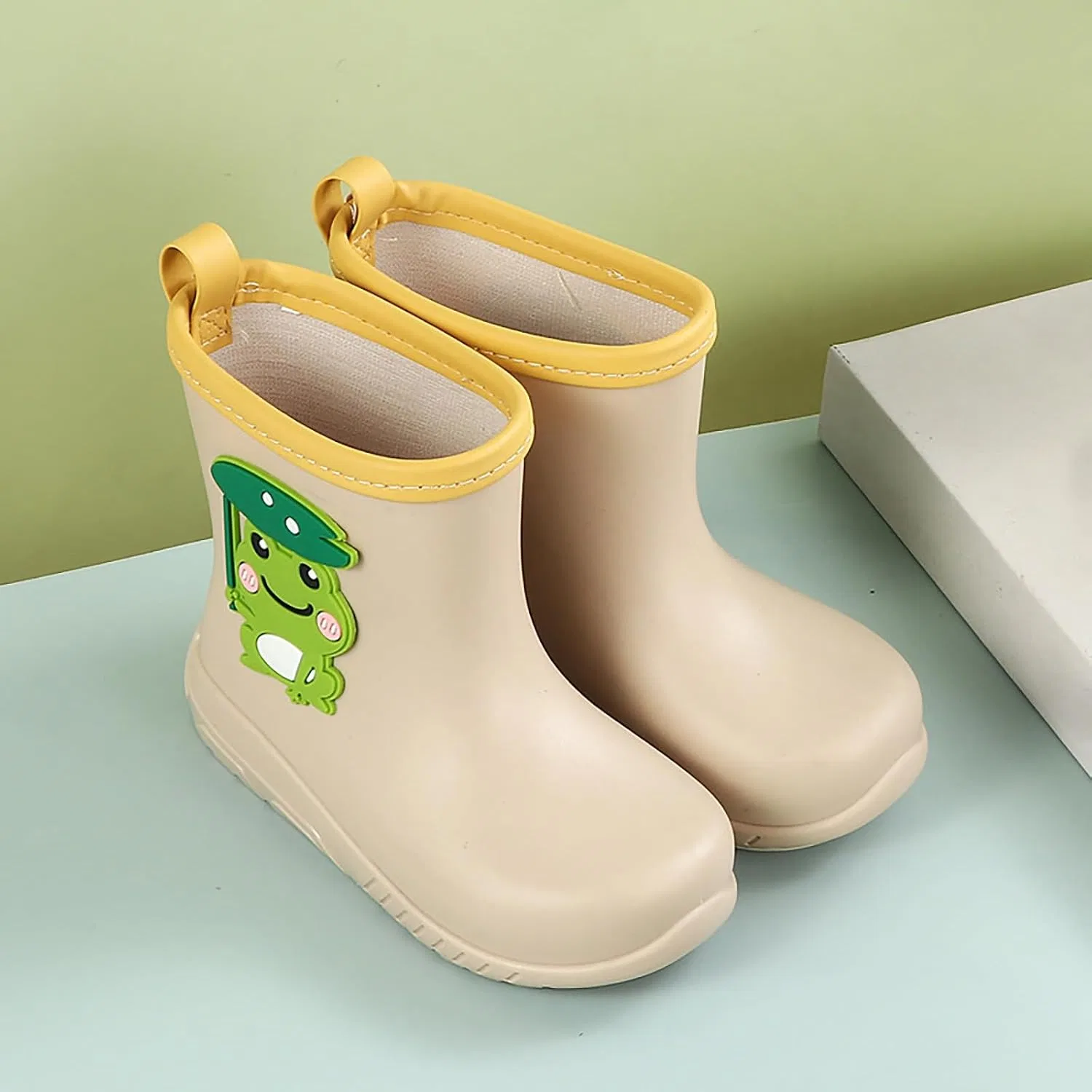 Детские резиновые сапоги для девочек с принтом лягушки Frog Graphic, Khaki — фото 2