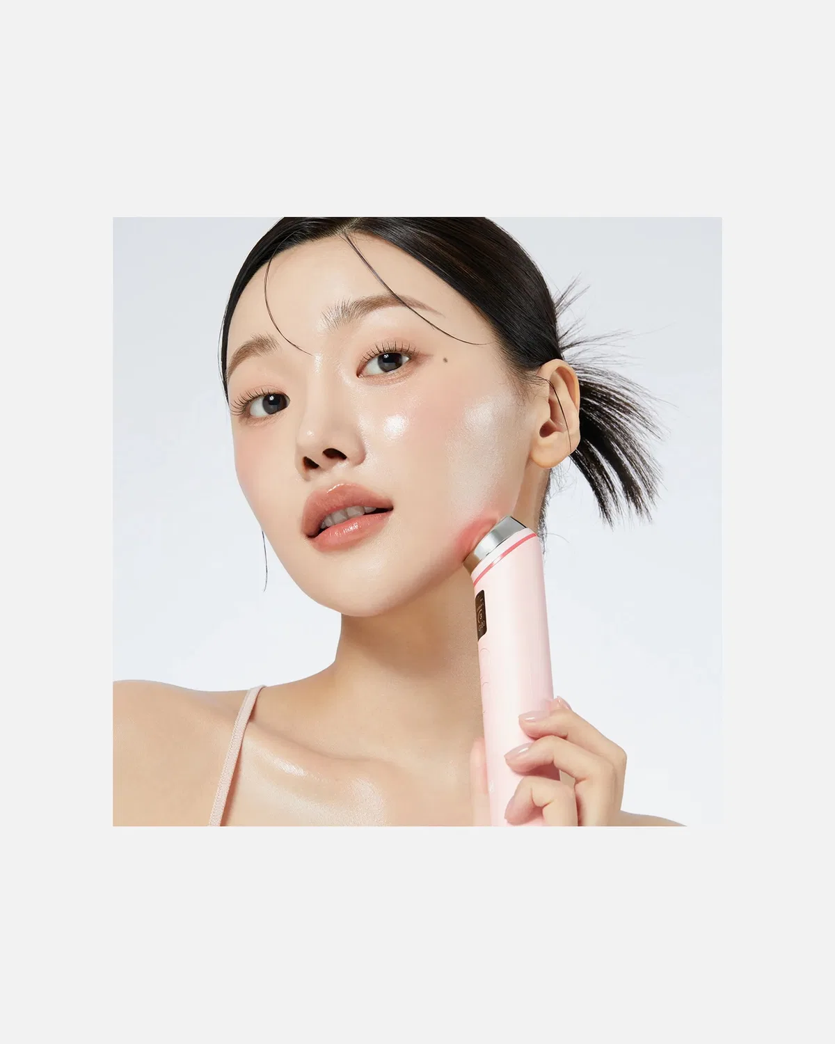 Массажер для лица, косметическое устройство Age-R Booster Pro, розовый Medicube, Booster Pro Pink — фото 3