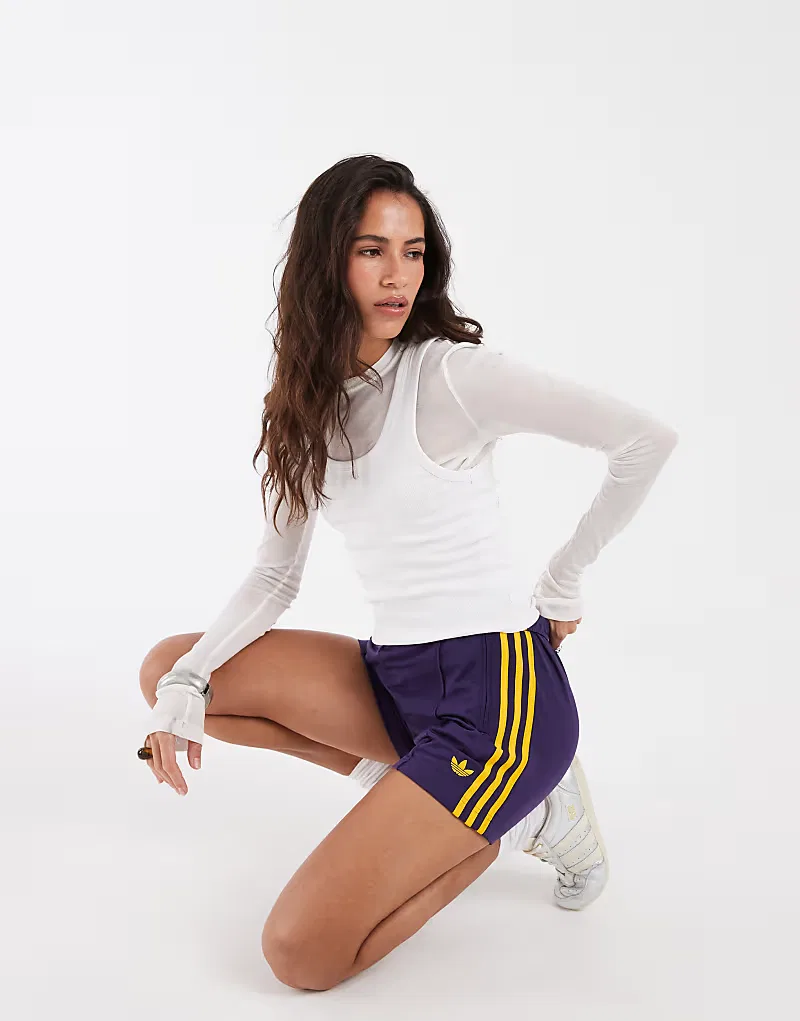 Шорты Adidas Originals Firebird фиолетового и желтого