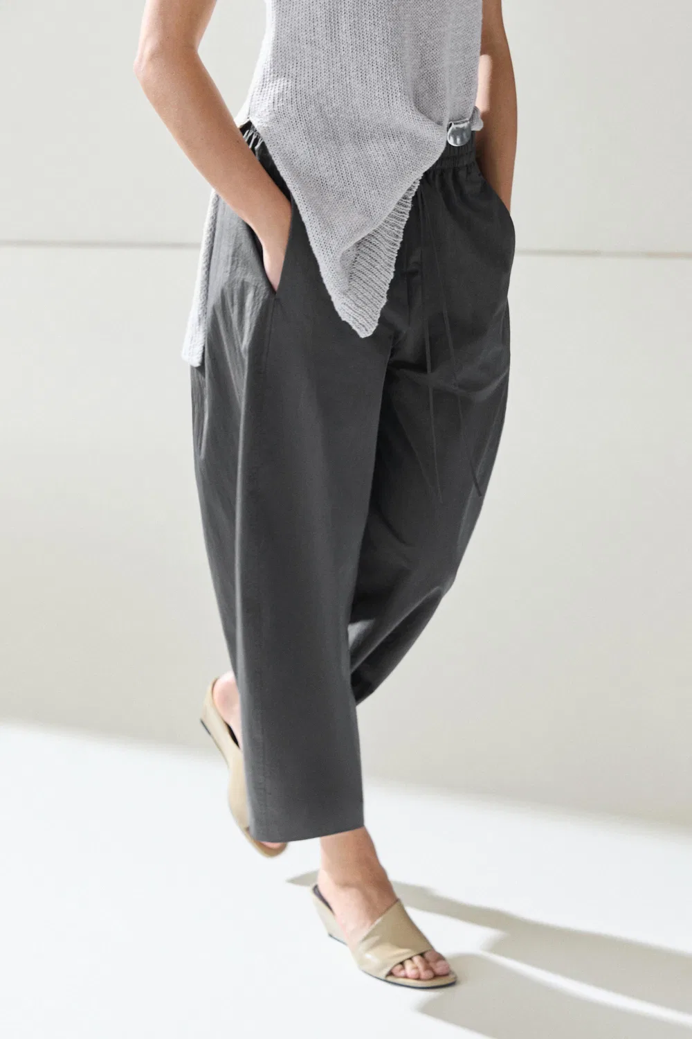 Брюки Massimo Dutti, укороченные технические брюки бочкообразной формы, синий — фото 2