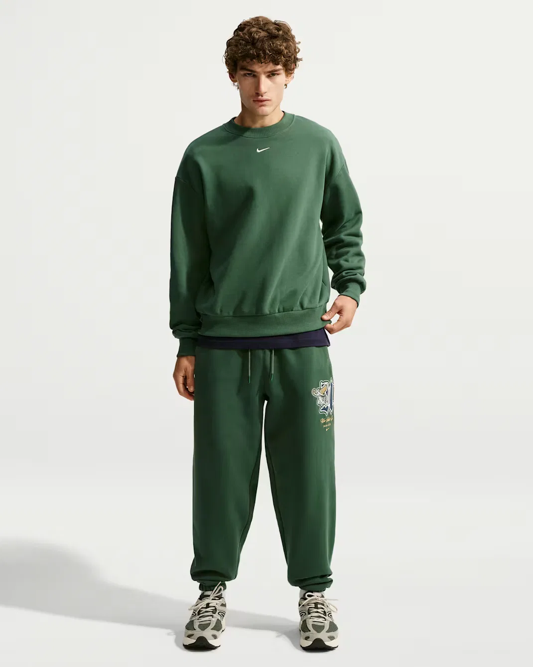 Мужская толстовка с круглым вырезом Nike Solo Fleece, Fir/Sail — фото 4