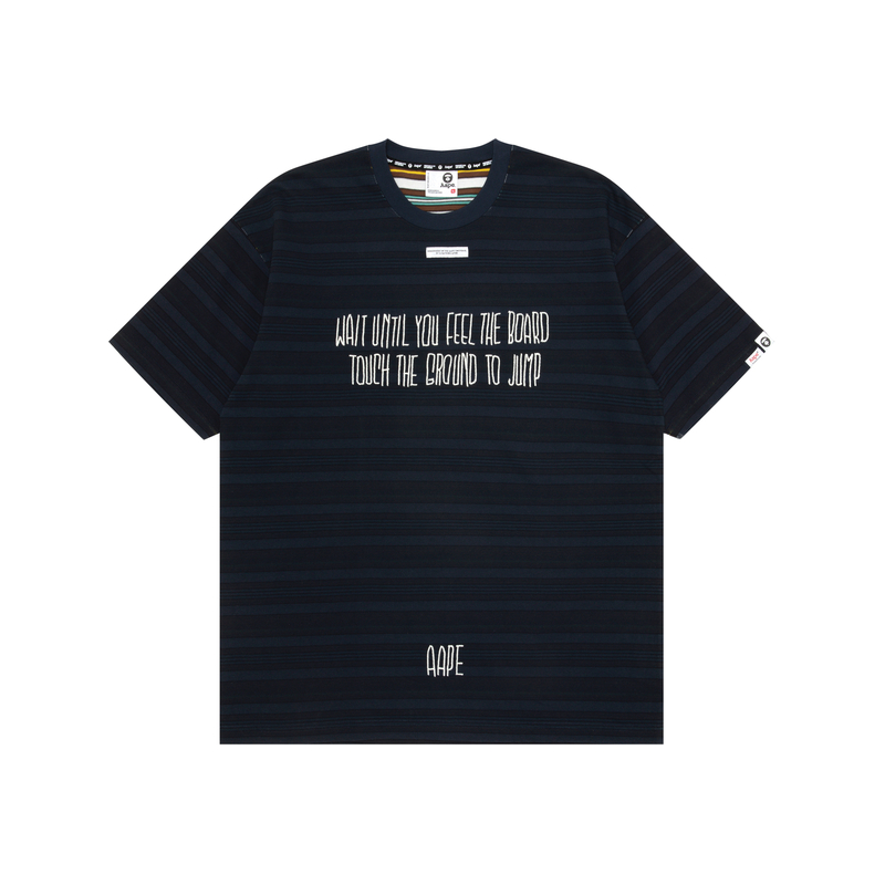 

Футболка в полоску с вышитым слоганом от *A Bathing APE Aape, Navy Blue NYX