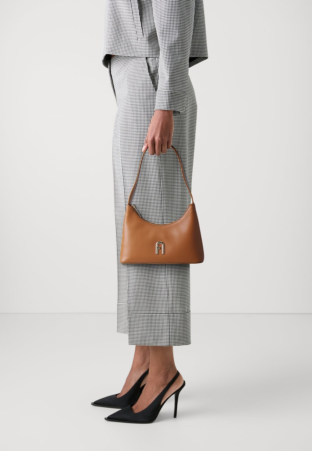 

Сумочка MINI SHOULDER BAG Furla, коричневый