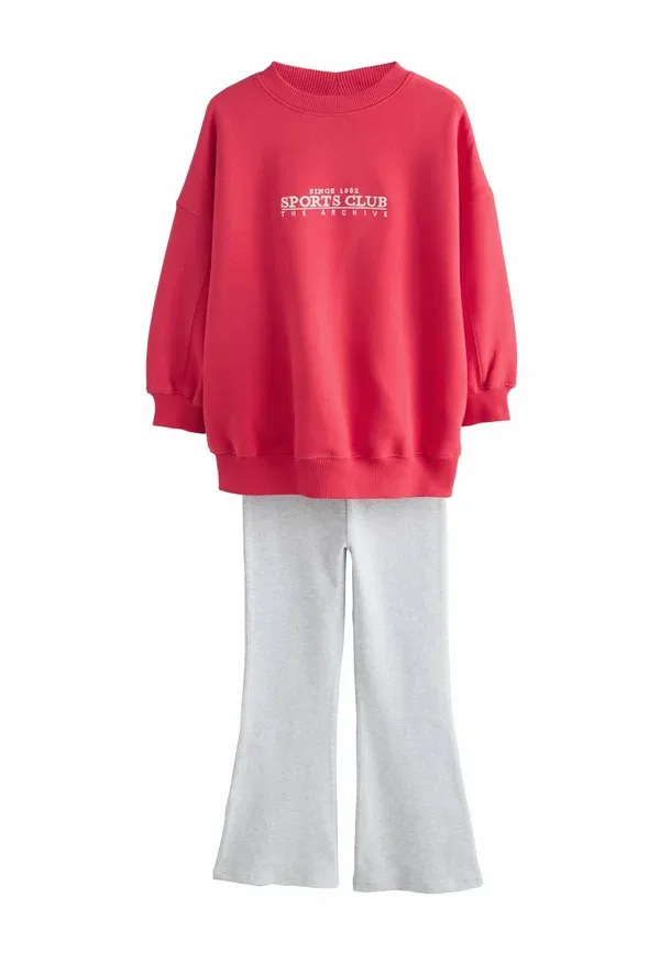 Толстовка Regular fit flare set sweatshirt Next, красный серый слоган