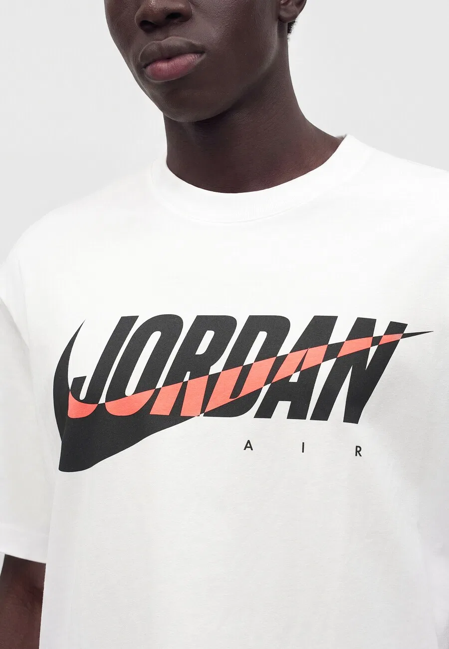 Футболка Jordan 'Brooklyn Essentials' белого цвета — фото 3