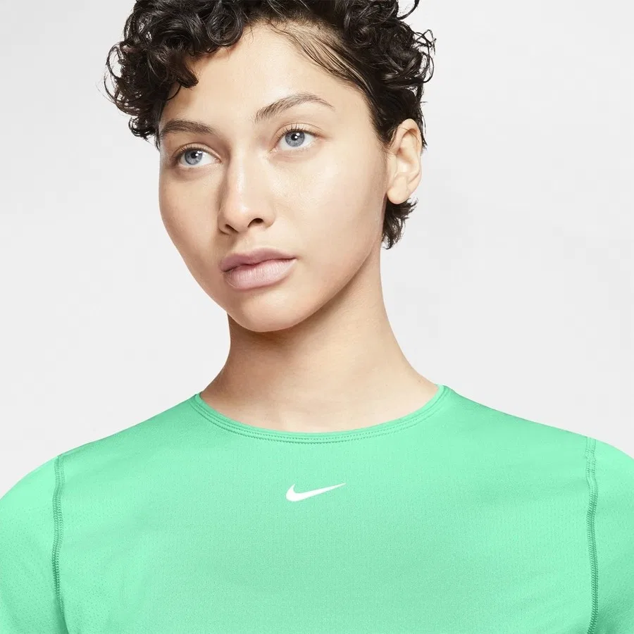 Футболка женская с коротким рукавом Nike Sportswear, Зеленый — фото 4