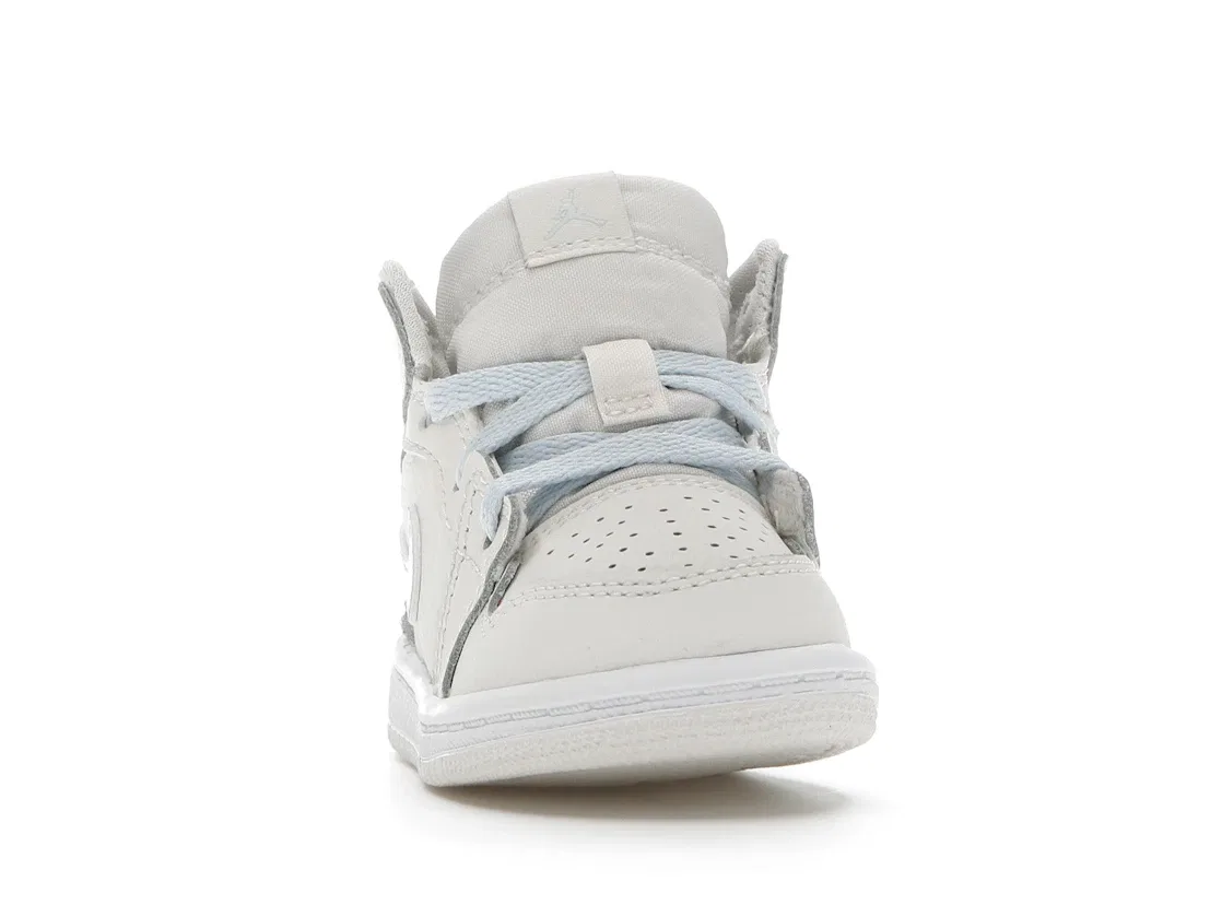 Детские кроссовки с многоцветным свушем Jordan 1 Mid Jordan, Phantom/Igloo-Purple Rise-Blue Tint — фото 2