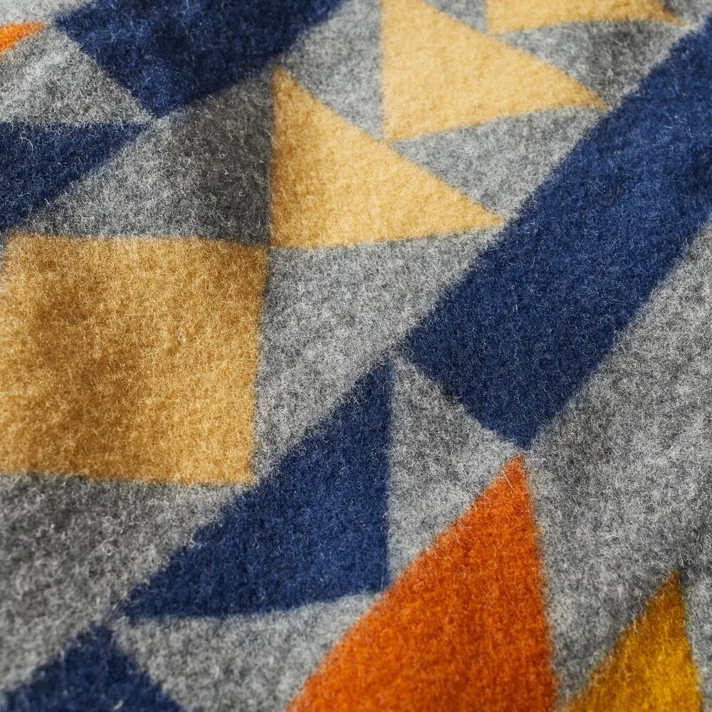 

Pendleton Плед из жаккарда с ворсом, серый