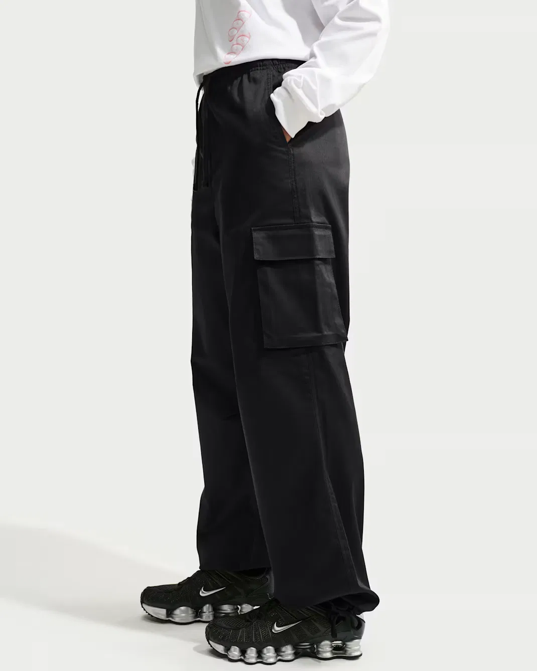 Женские свободные брюки-карго средней посадки в стиле милитари Nike Sportswear, Black/Black — фото 3
