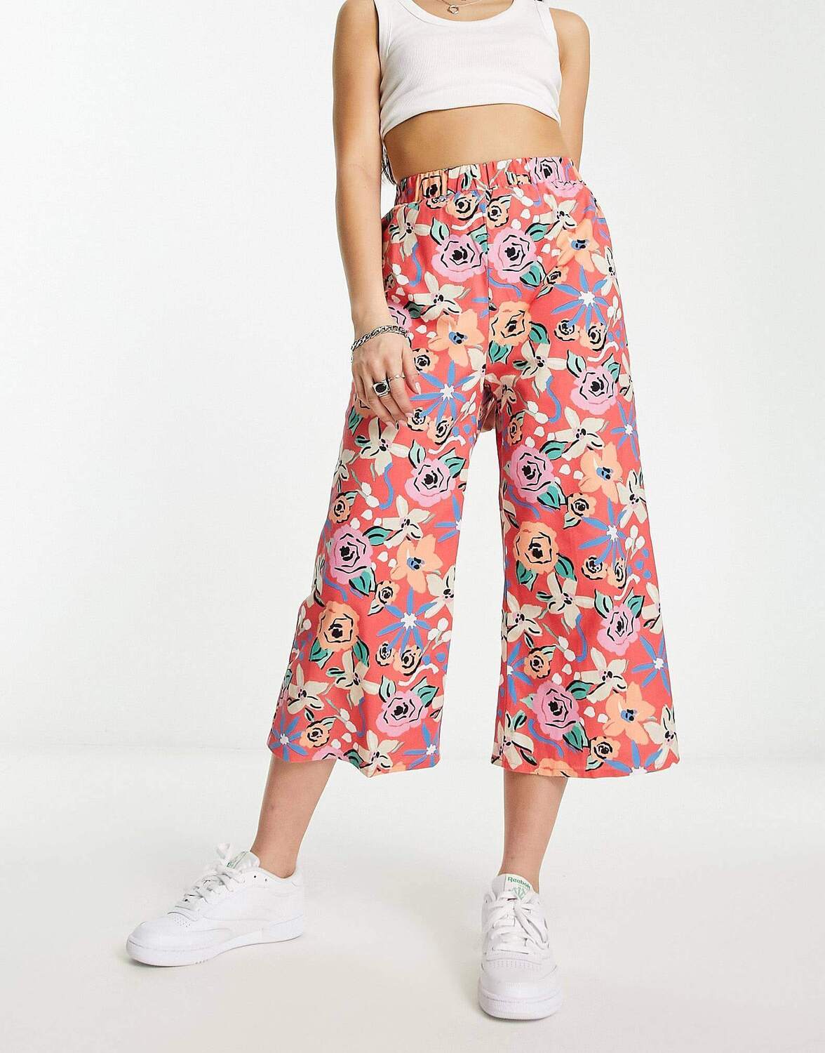 

Брюки с цветочным принтом Asos Made In Kenya, красный/мультиколор