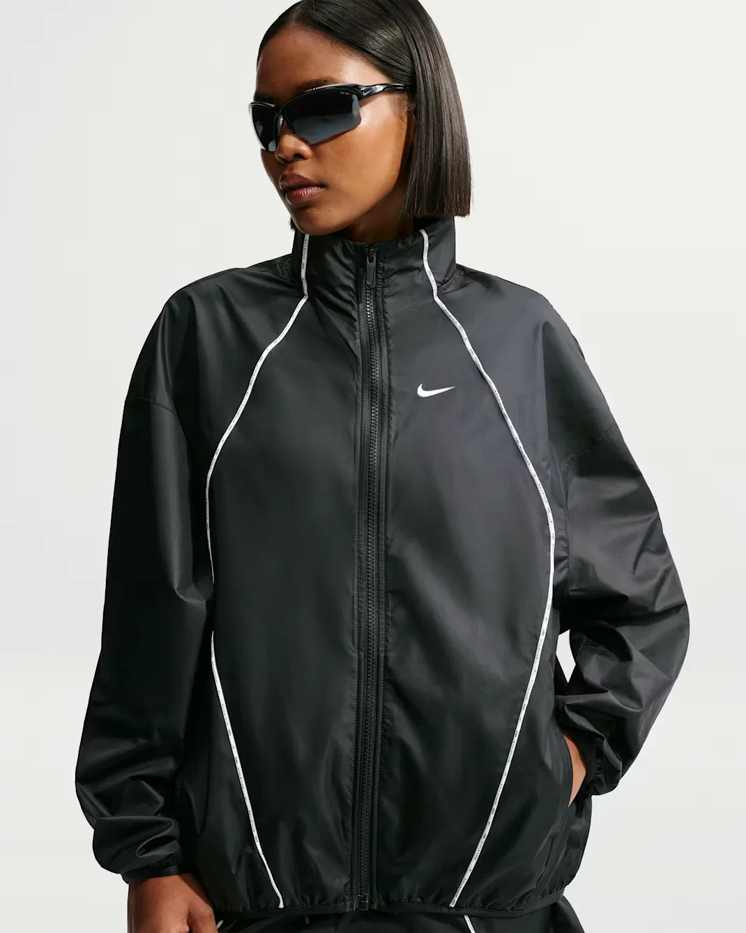 Женская ветровка свободного кроя Repel Nike Sportswear, Black/Sail/Sail