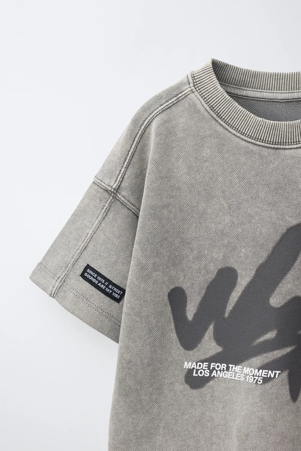 Футболка с эффектом выцветания и граффити ZARA, Grey — фото 3