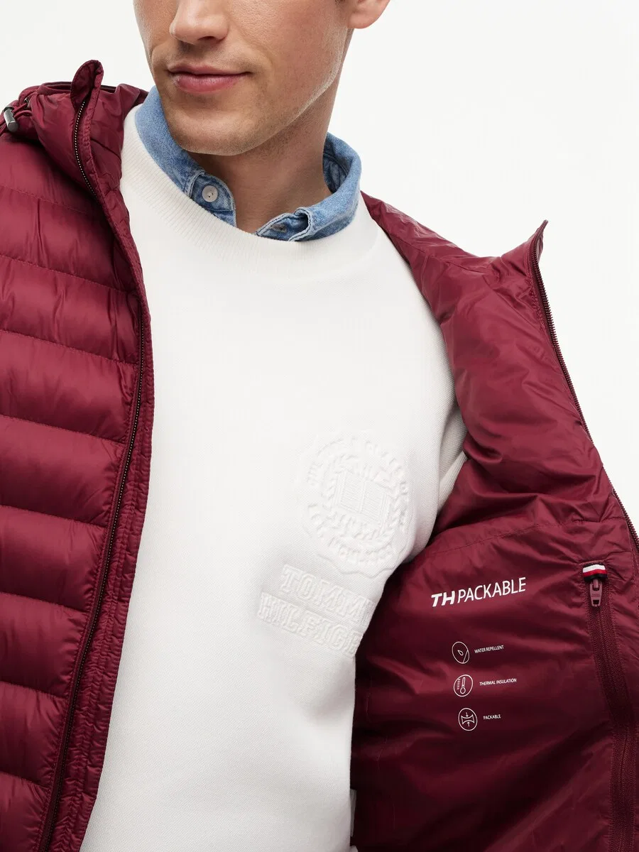Куртка TOMMY HILFIGER межсезонья бордового цвета — фото 4