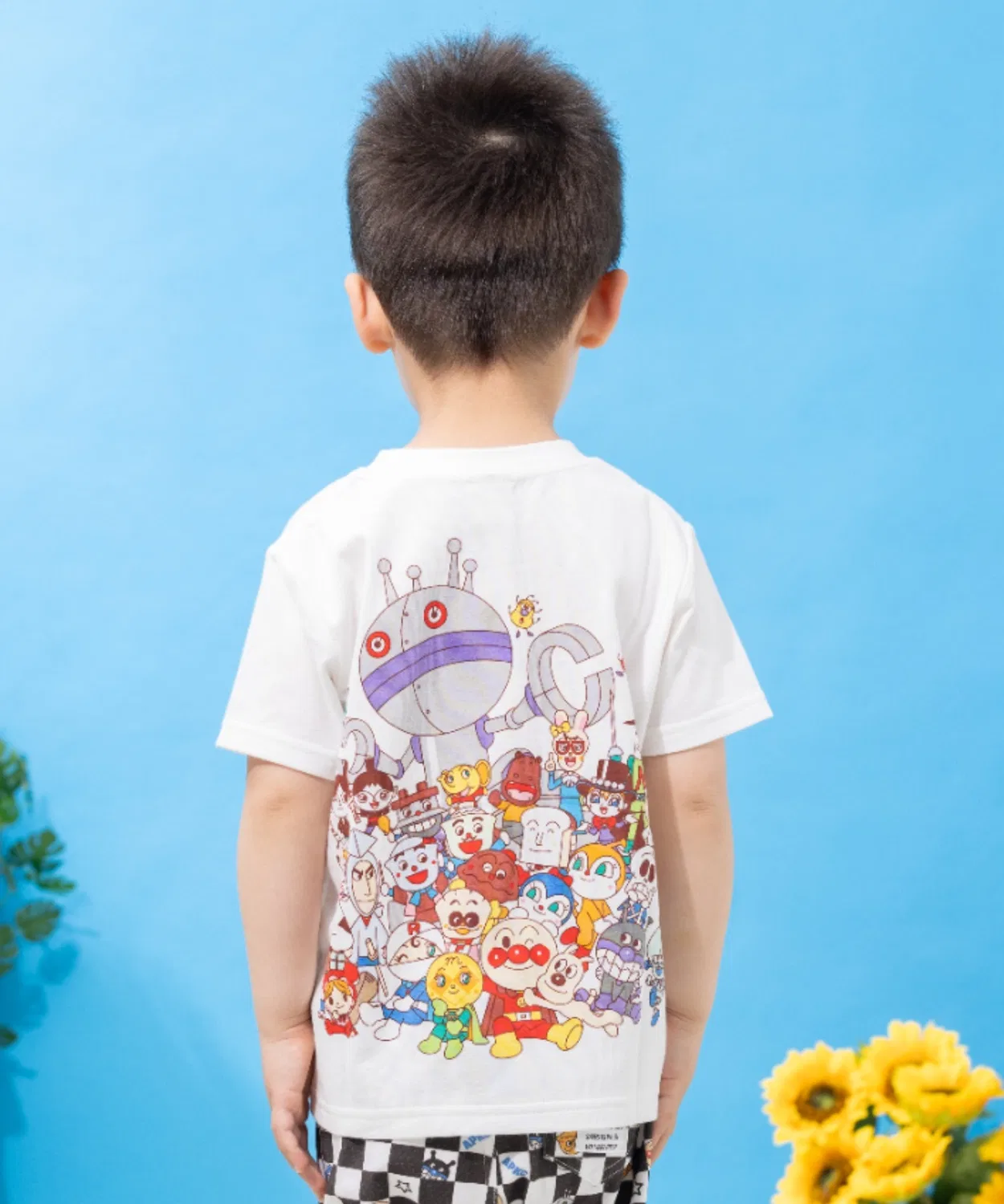 Детская футболка с принтом Anpanman BAIKINMAN Minna Daishuugou T-Shirt ANPANMAN KIDS COLLECTION, Off White — фото 2