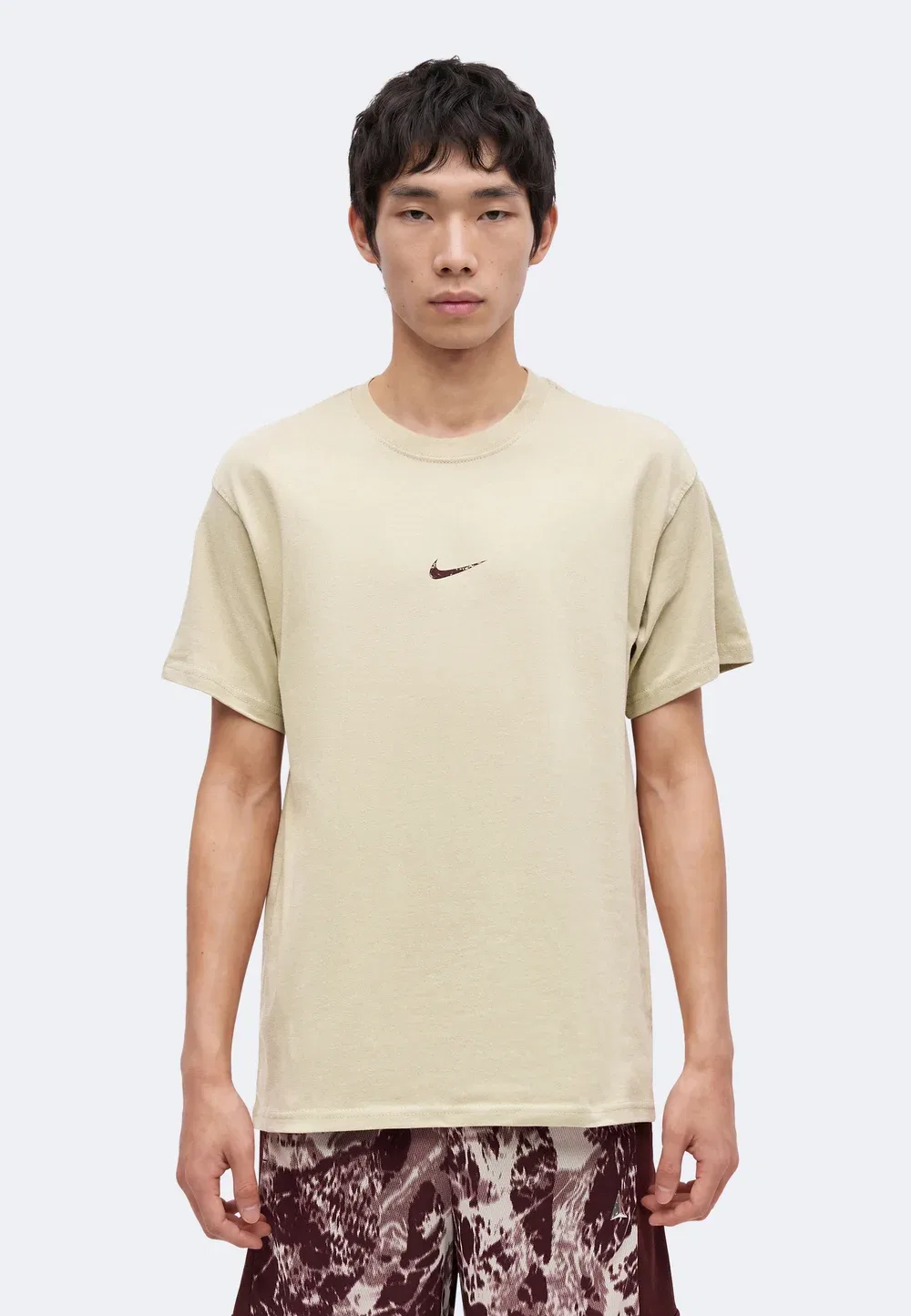 Футболка с принтом Tee m90 summit court Nike Performance, Desert Khaki — фото 3