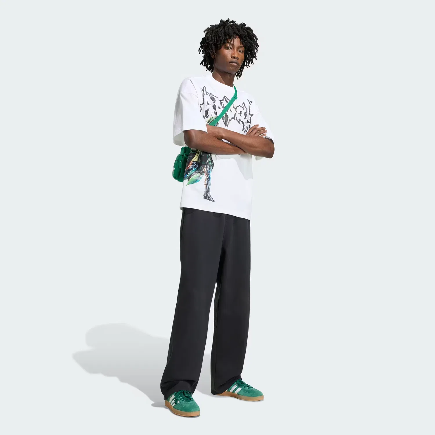 Мужская футболка оверсайз с принтом Marvel Adidas Originals, белая — фото 3