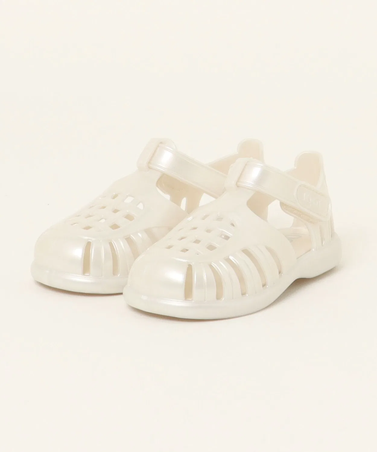 Детские спортивные сандалии с ремешком, модель TOBBY V Ribbon hakka kid's, Off White