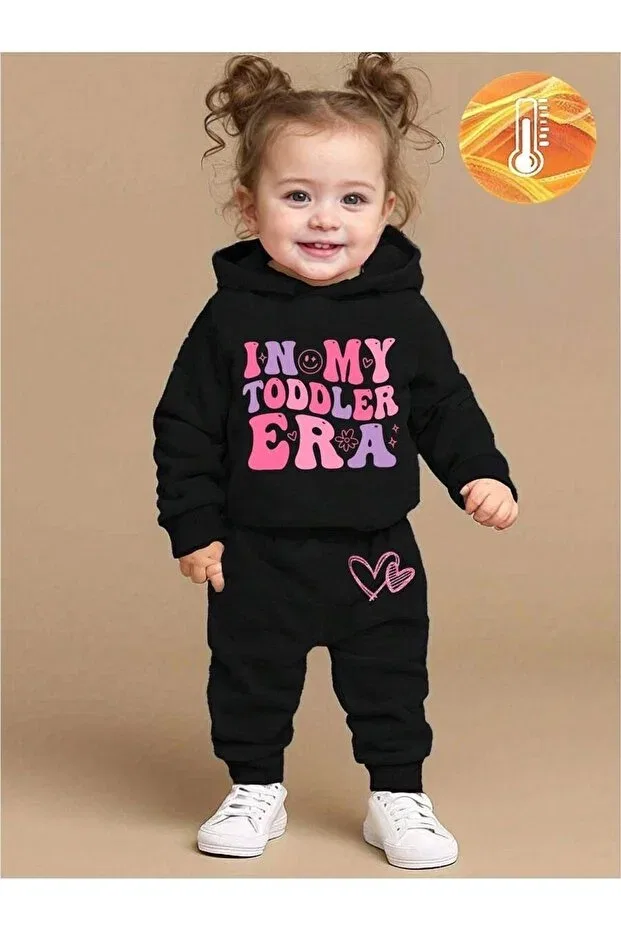 Детский комплект свитшота и брюк для мальчиков с принтом In My Toddler Era Svart Wear, Black