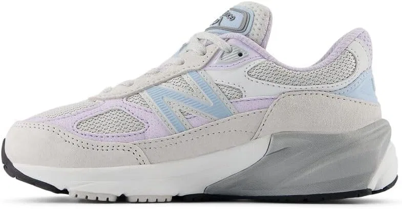 Детские кроссовки для девочек с водонепроницаемым верхом 990 V6 New Balance, Grey Matter/Bright Lavender — фото 2