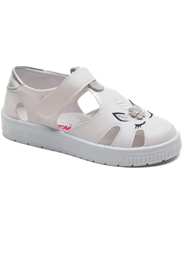 Детские закрытое сандалии для девочек с ортопедической стелькой Sportswear Arzen Bebe, White