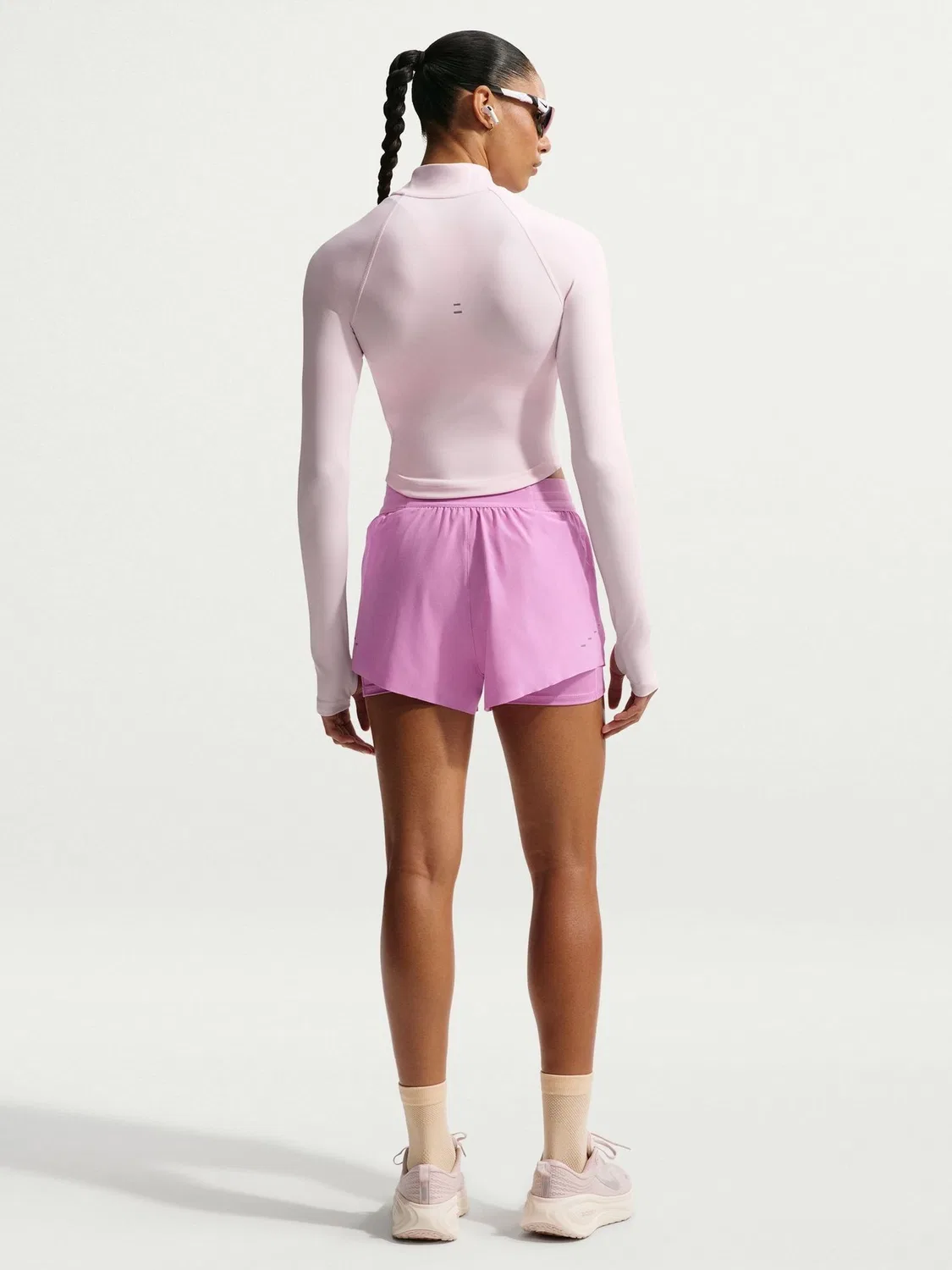 Шорты для бега 2-в-1 Nike Swift Dri-FIT, фиолетовый — фото 2
