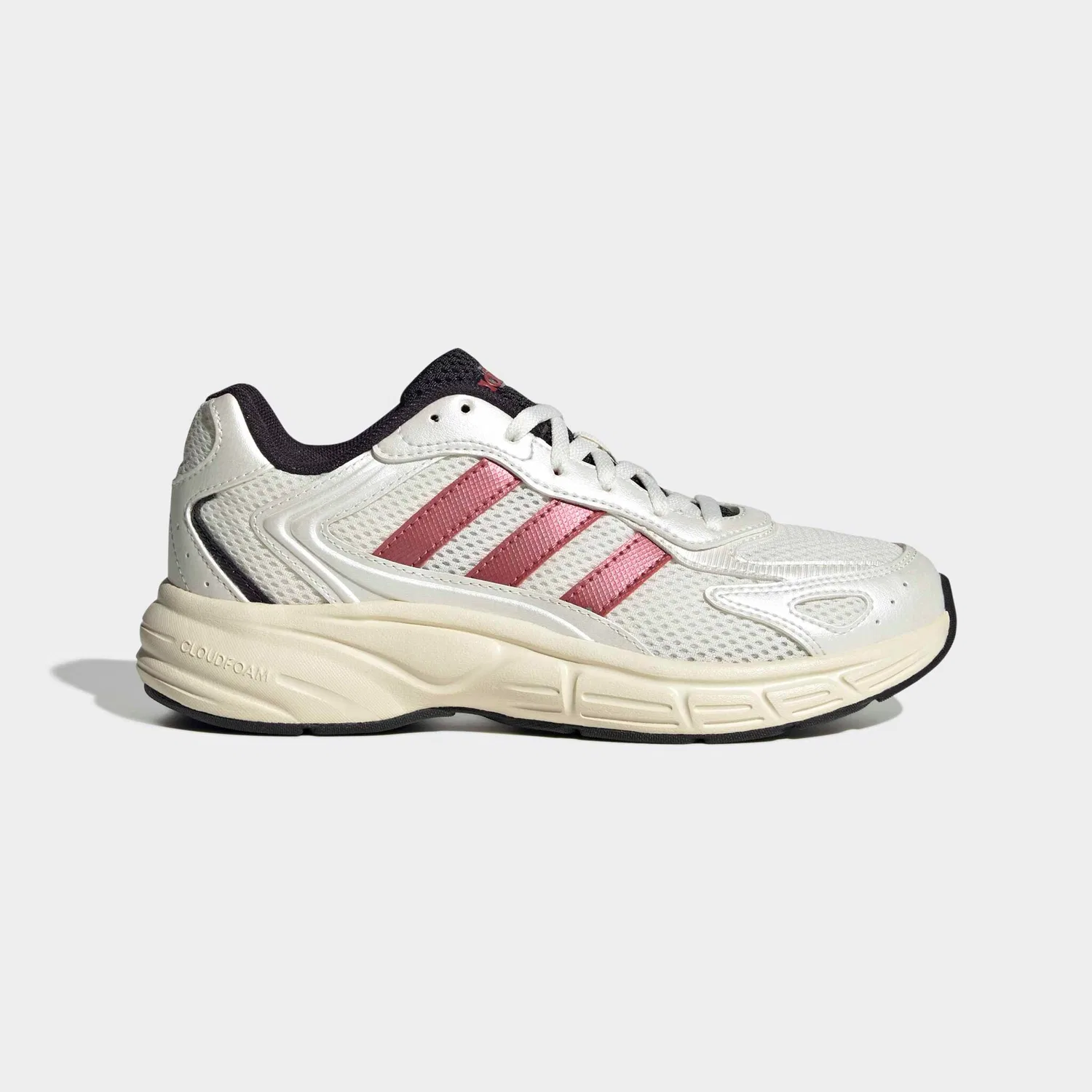 Детские кроссовки с Cloudfoam-амортизацией Adidas Sportswear, Core White/Ruby Metallic/Zero Metallic — фото 2