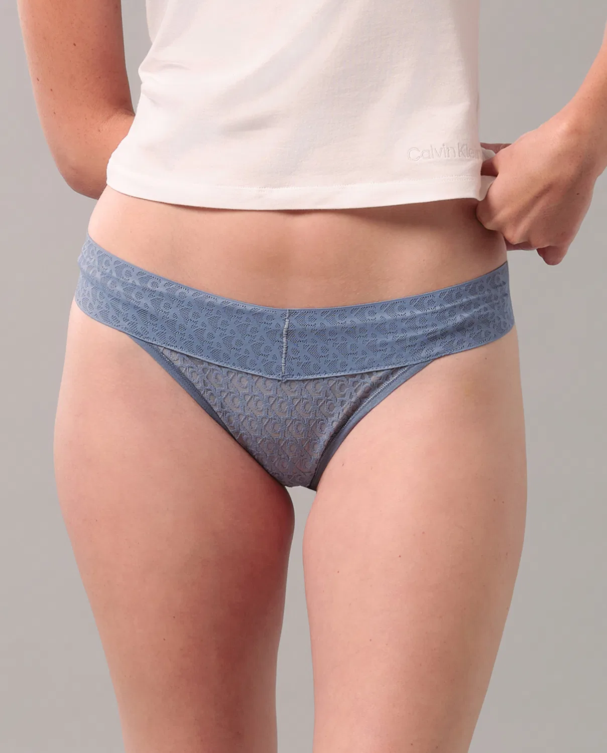 Женские трусы с заниженной талией с принтом Icon Logo Lace Calvin Klein, Azul