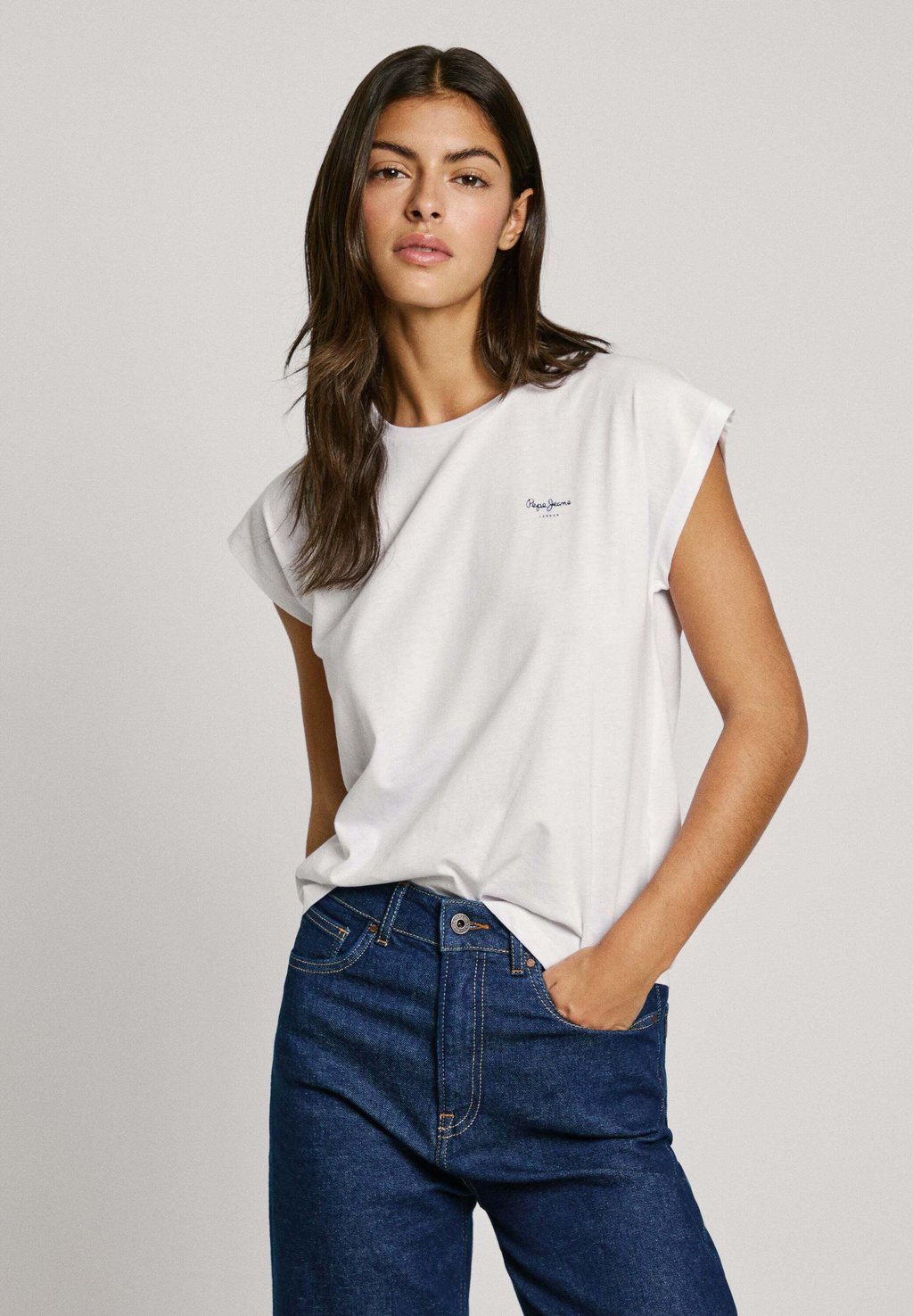 

Базовая футболка BLOOMA Pepe Jeans, белый