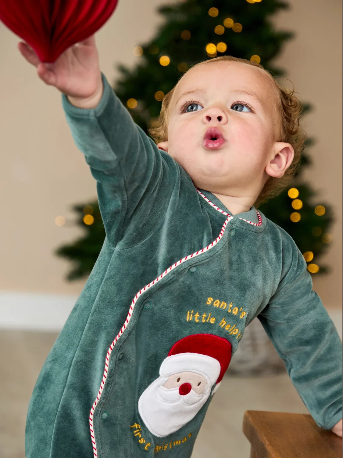 Комбинезон с аппликацией Санта, JoJo Maman Bébé, зеленый — фото 2