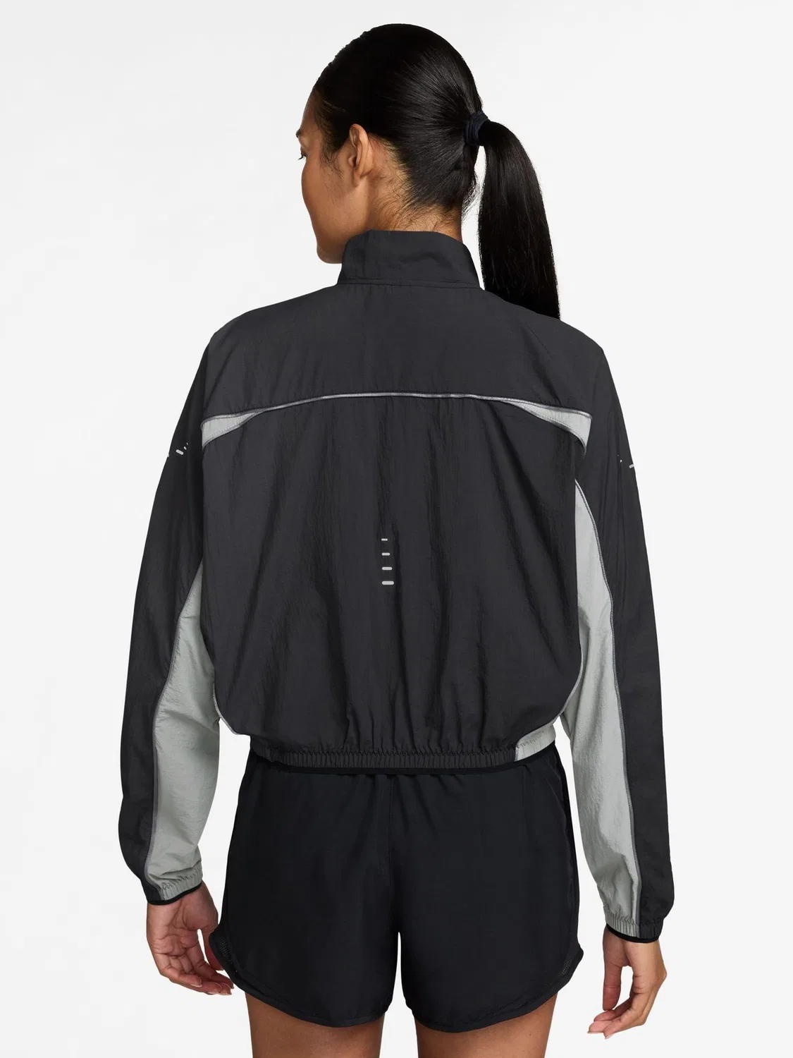 Куртка беговая Nike Black Swift UV Repel, черный — фото 4