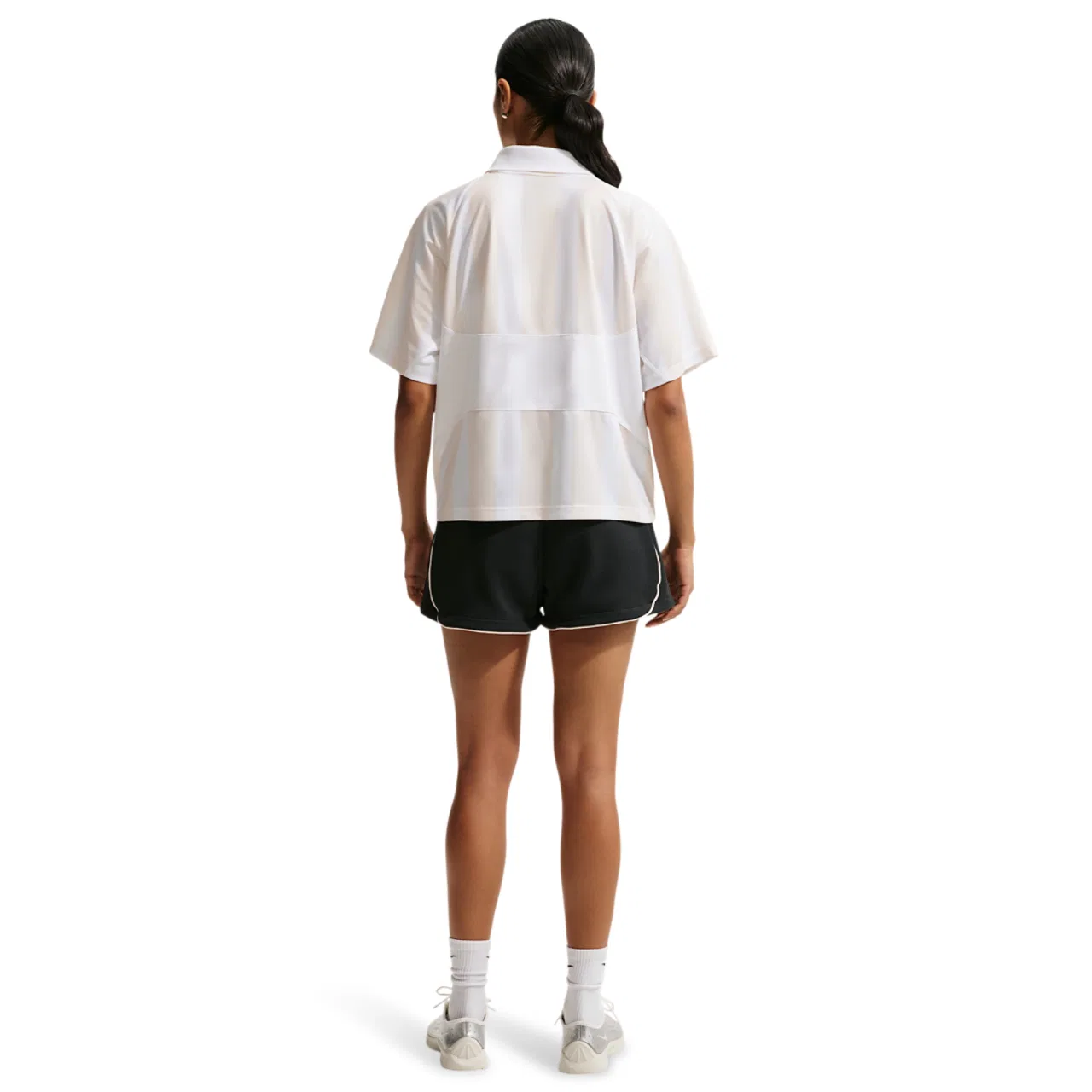 Женская футболка с вертикальными полосами Nike NSW Street Oversized SS Stripe Jersey, цвет Chalk/White/White — фото 4