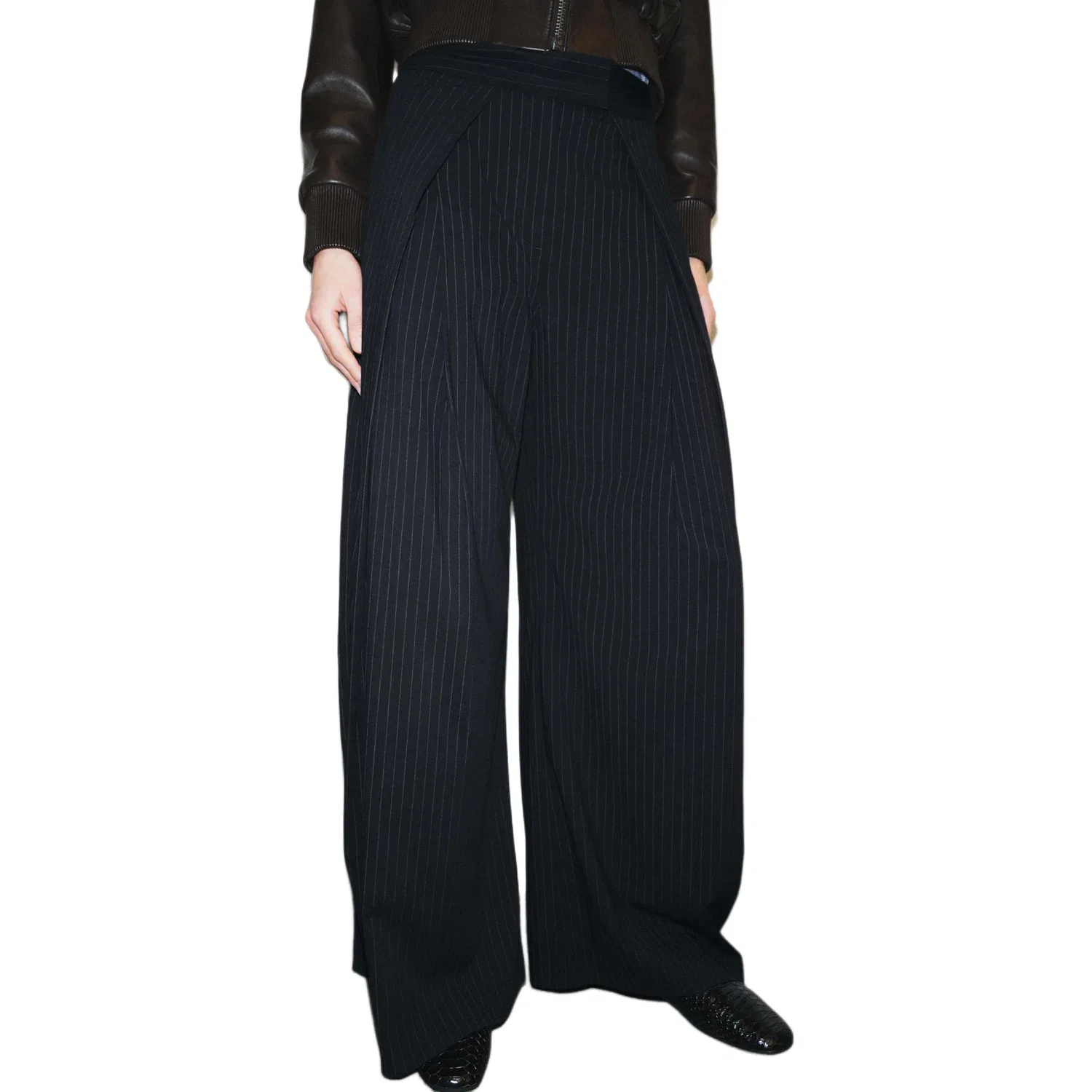 Женские брюки свободного кроя с полосатым принтом ZARA, Stripes — фото 4