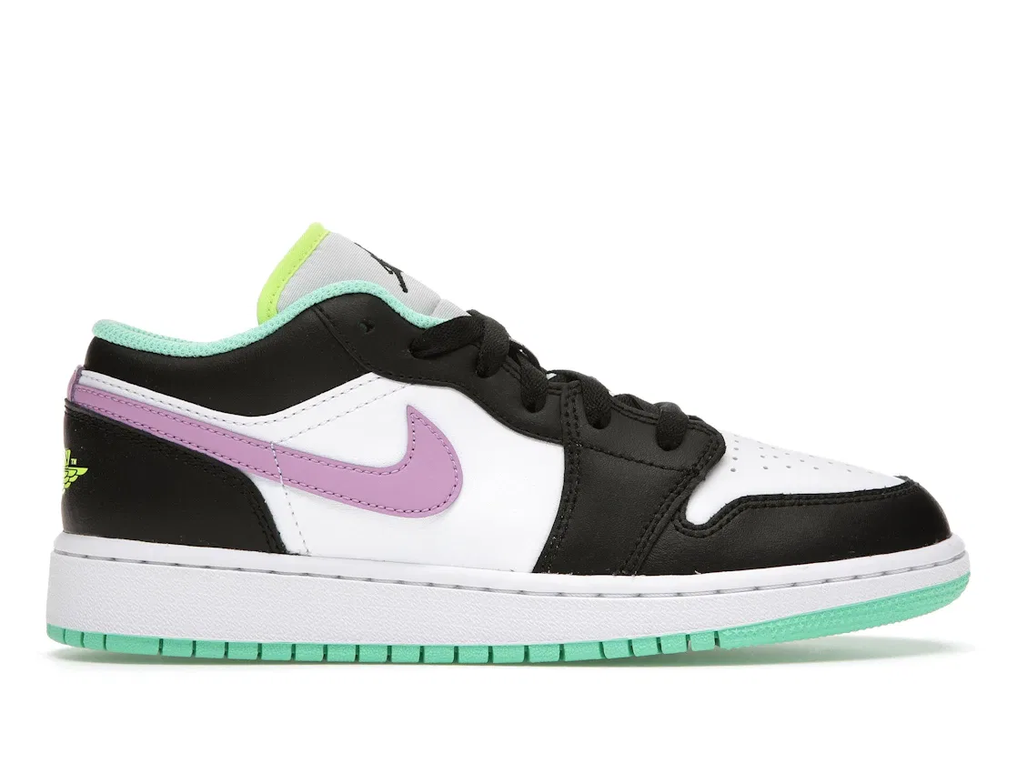 Детские кроссовки Lifestyle с перфорированным носком Jordan 1 Low Jordan, White/Black/Green Glow/Violet Shock