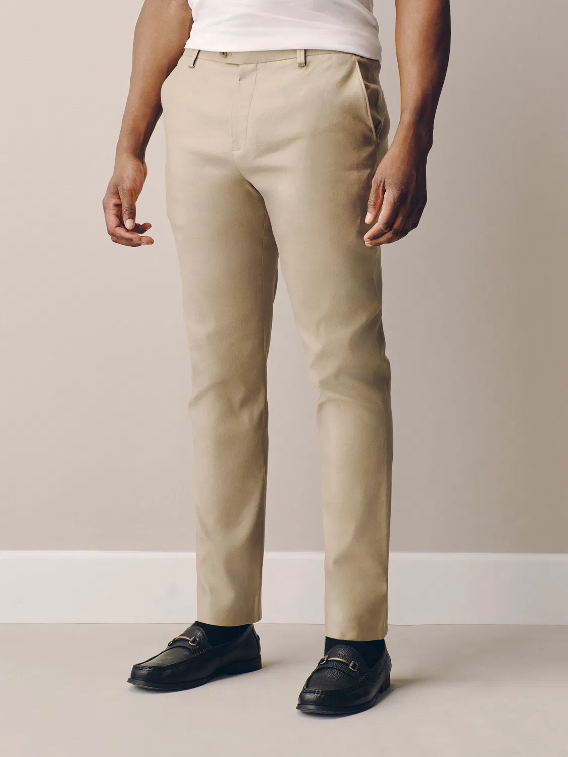 Next Умные брюки Stone Muscle Fit Motionflex Linen TENCEL из смеси лиоцелла