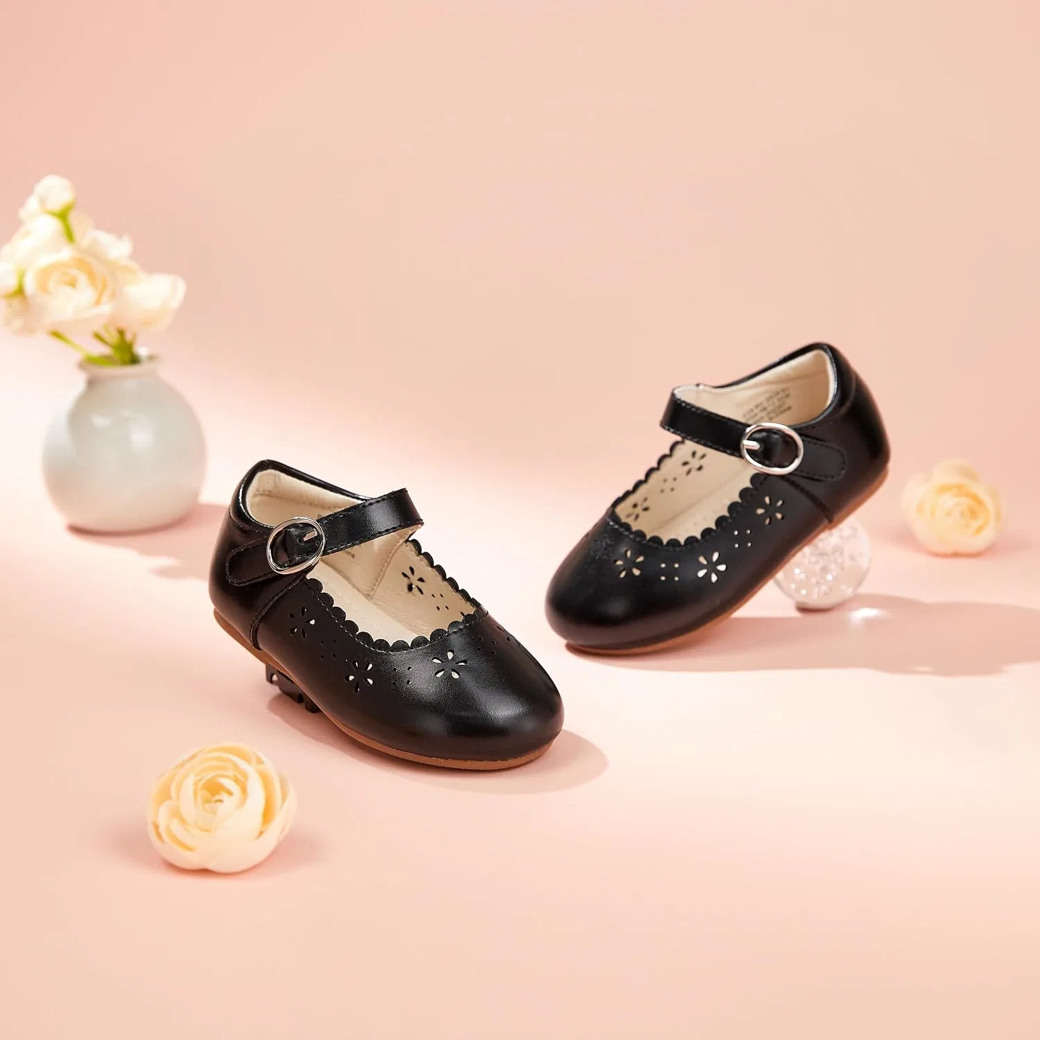 Детские туфли Мэри Джейн для девочек PHIRAMIN, Black Faux Leather Flower — фото 4