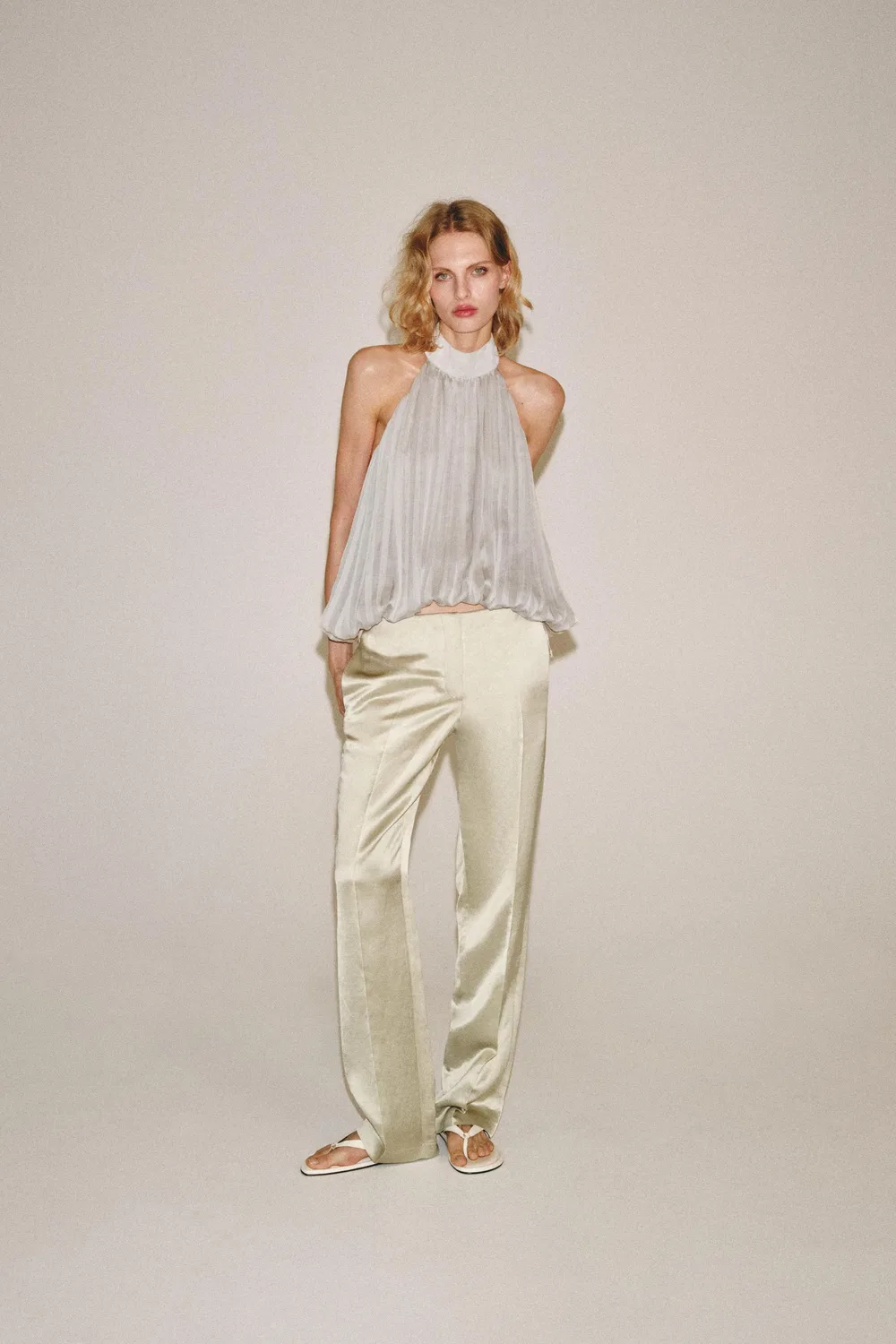Брюки прямого кроя из льняной смеси, коллекция ZW. ZARA, Stone