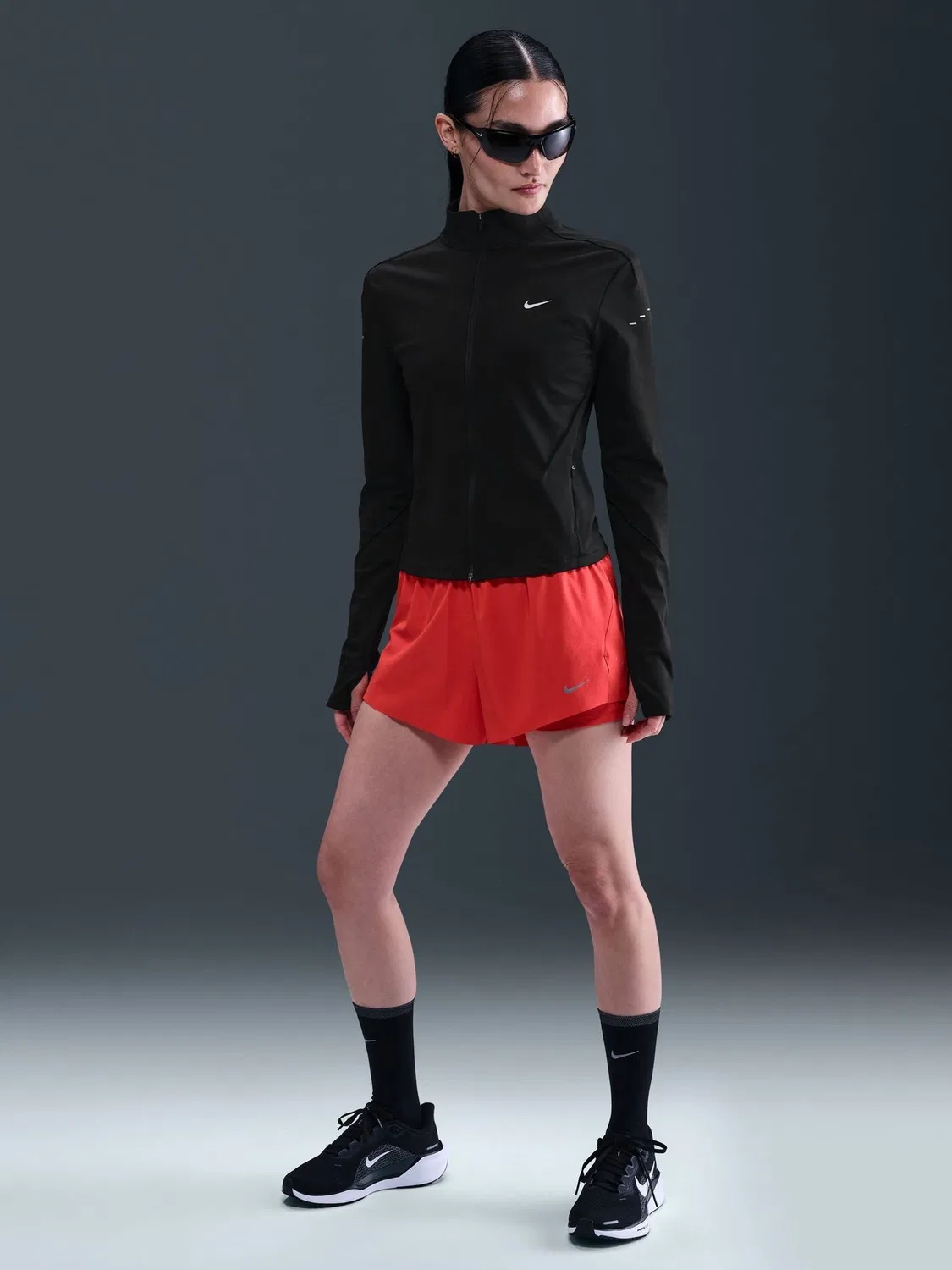 Футболка с длинным рукавом Nike Swift Dri-FIT, черная