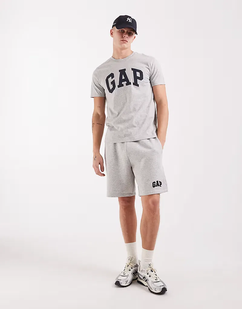 Повседневная мягкая футболка GAP с логотипом, серый — фото 2