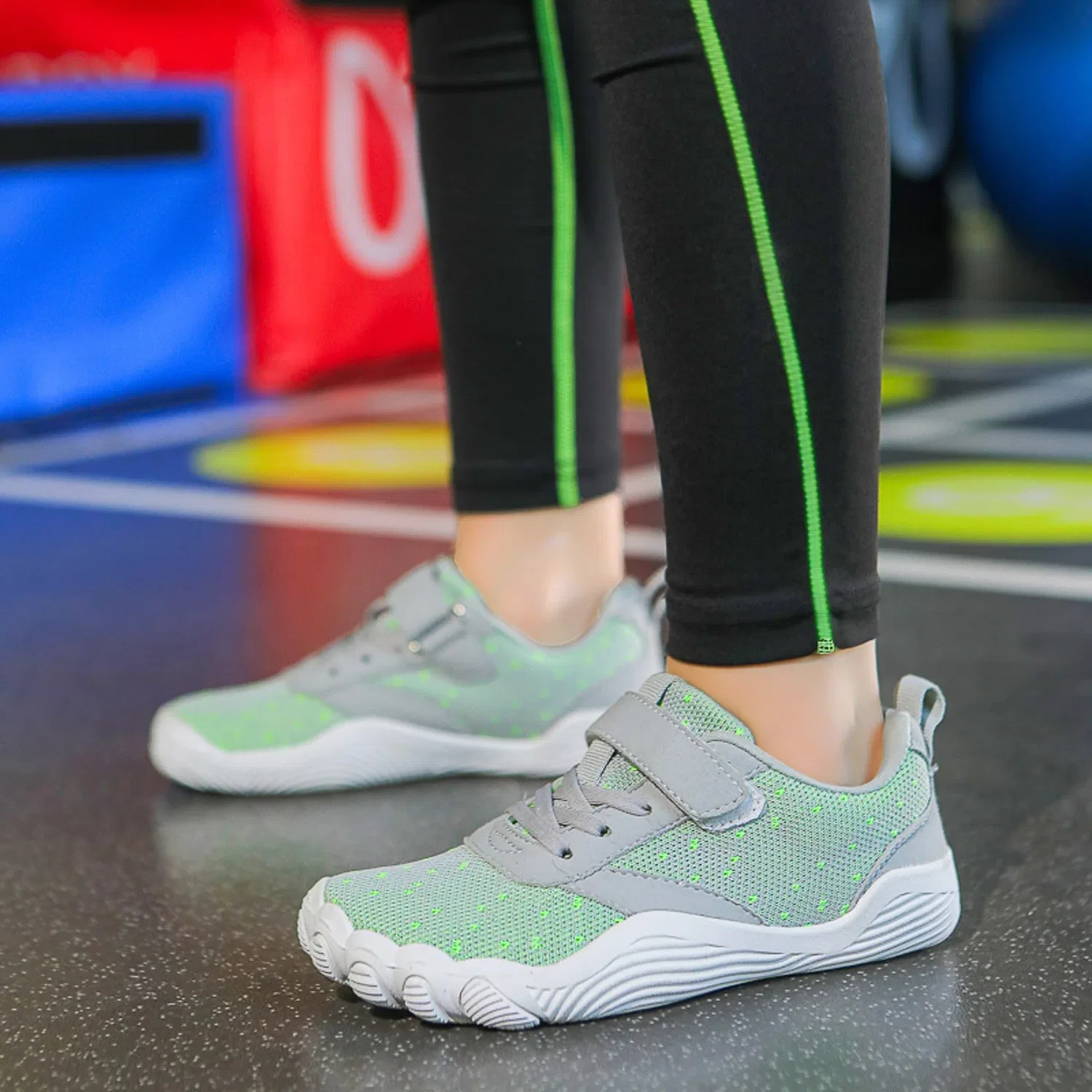 Детские кроссовки для девочек с принтом Barefoot Children's Wide Plant Shoes, Light Green — фото 2