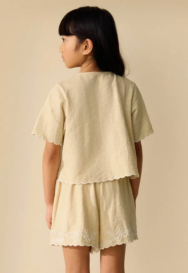 Комплект из шорт и футболки с вышивкой Regular fit - embroidery tie shorts set, Next, желтый — фото 2